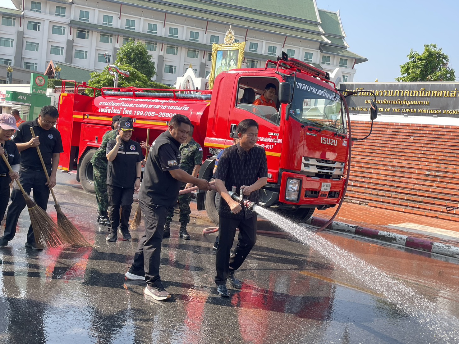 title - ส.ป.ก.พิษณุโลก ร่วมกิจกรรมเดินหน้ารณรงค์ป้องกันไฟป่า–หมอกควัน และฝุ่น PM2.5 บูรณาการทุกภาคส่วนลดผลกระทบต่อสุขภาพประชาชน